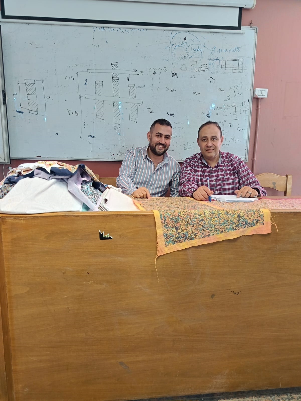 فعاليات تقييم مقررأساليب طباعة المنسوجات 4 - الفرقة الثانية - قسم طباعة المنسوجات و الصباغة و التجهيز - الفصل الدراسي الثاني 2024-2025