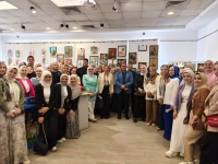 معرض “نافذة على الإعلان”