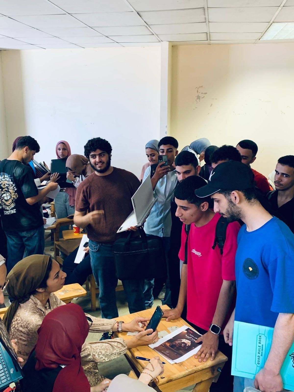فاعليات تقييم تصميم مواقع الكترونية المستوي الاول ببرنامج فنون الميديا والاعلان