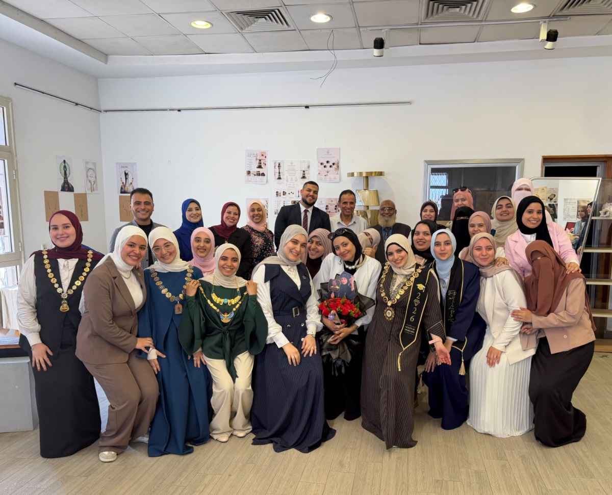 مناقشة مشروع تخرج طلاب الفرقة الرابعة ـ قسم المنتجات المعدنية والحلى ـ للعام الجامعى 2025/2026
