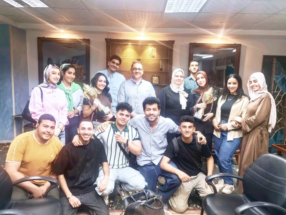 فوز فريق المسرح بكلية الفنون التطبيقية بثلاثة مراكز متميزة