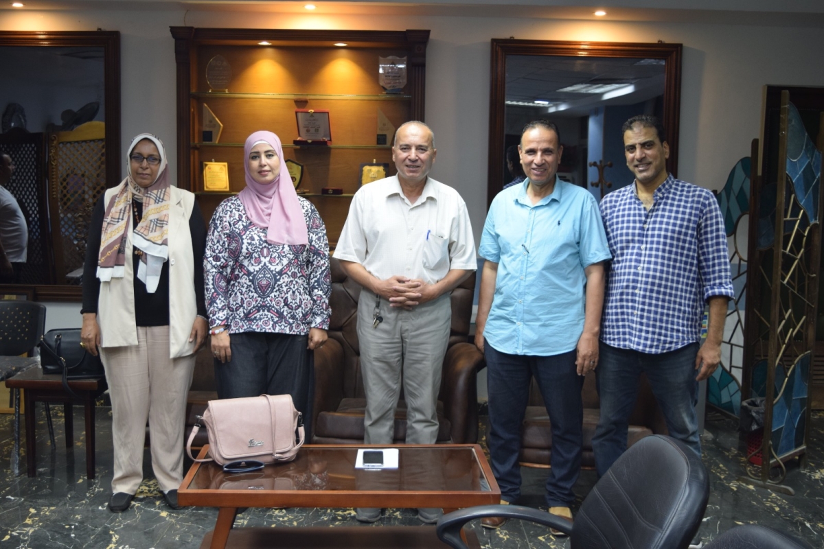 زيارة لكلية الفنون التطبيقية