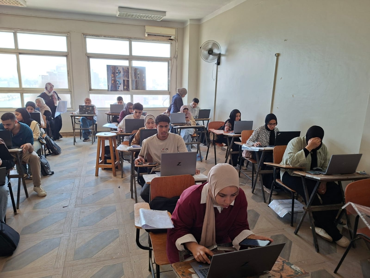 فاعليات تقييم مقرر رسم هندسي بالحاسب