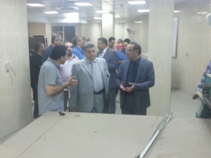 زيارة رئيس الجامعة لمبنى كلية الفنون التطبيقية