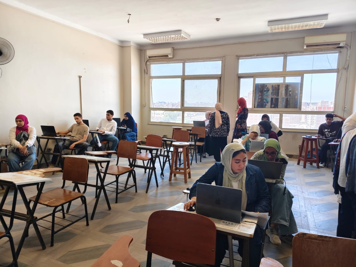 فاعليات تقييم اليوم الثانى لمقرر رسم هندسى بالحاسب