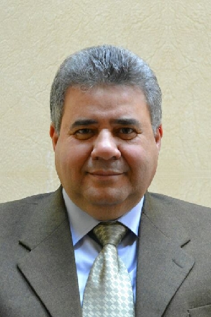 القاضي من المطار إلي مستشفي بنها الجامعي